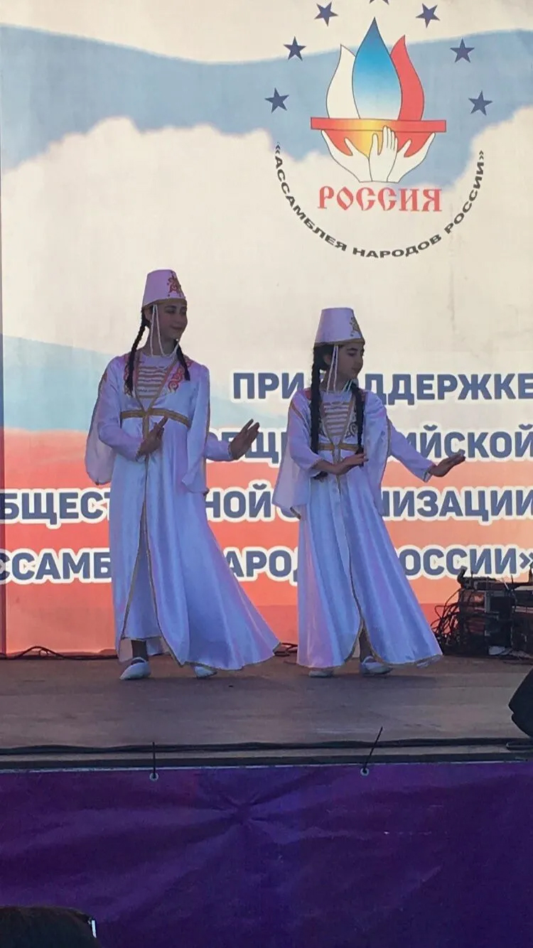 Танцевальный ансамбль "Урарту" (Малоярославец)
